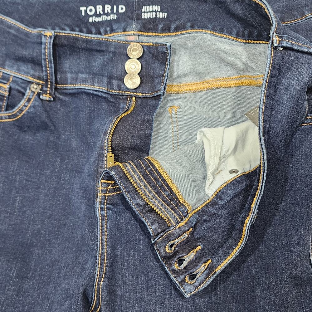 Torrid Jegging Jeans Super Soft Skinny High Rise Dark Wash Stretch Size 16 Short - Picture 5 of 8